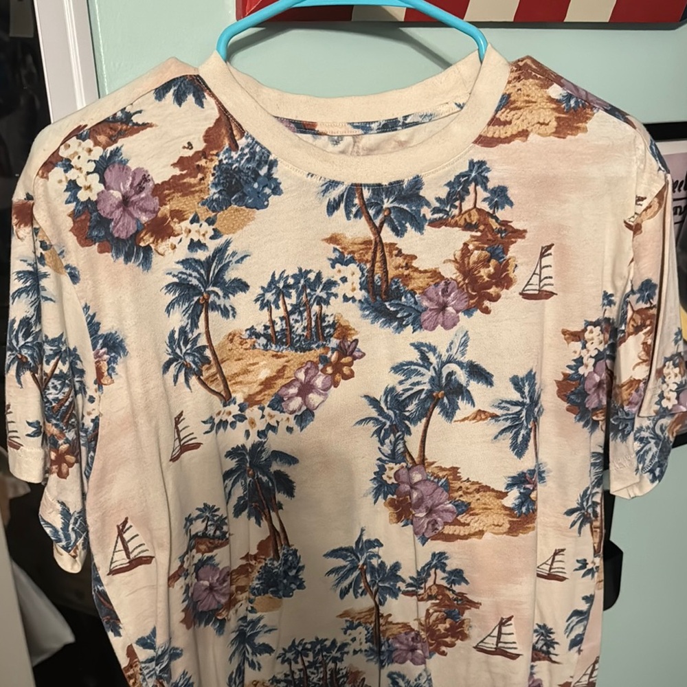 Original Use Cream and Blue Short Sleeve Tee with Tropical Print